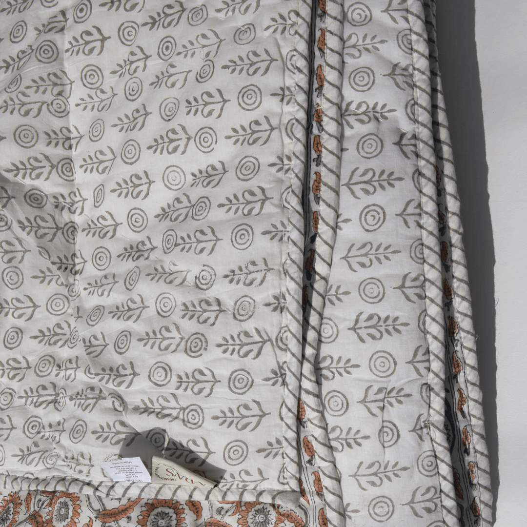 Scented Candles Summer House Quilt - La-Ra's - The Artisan Store