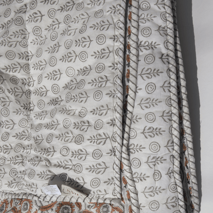 Scented Candles Summer House Quilt - La-Ra's - The Artisan Store