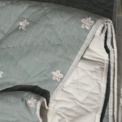 Scented Candles Olive Groves Quilt - La-Ra's - The Artisan Store